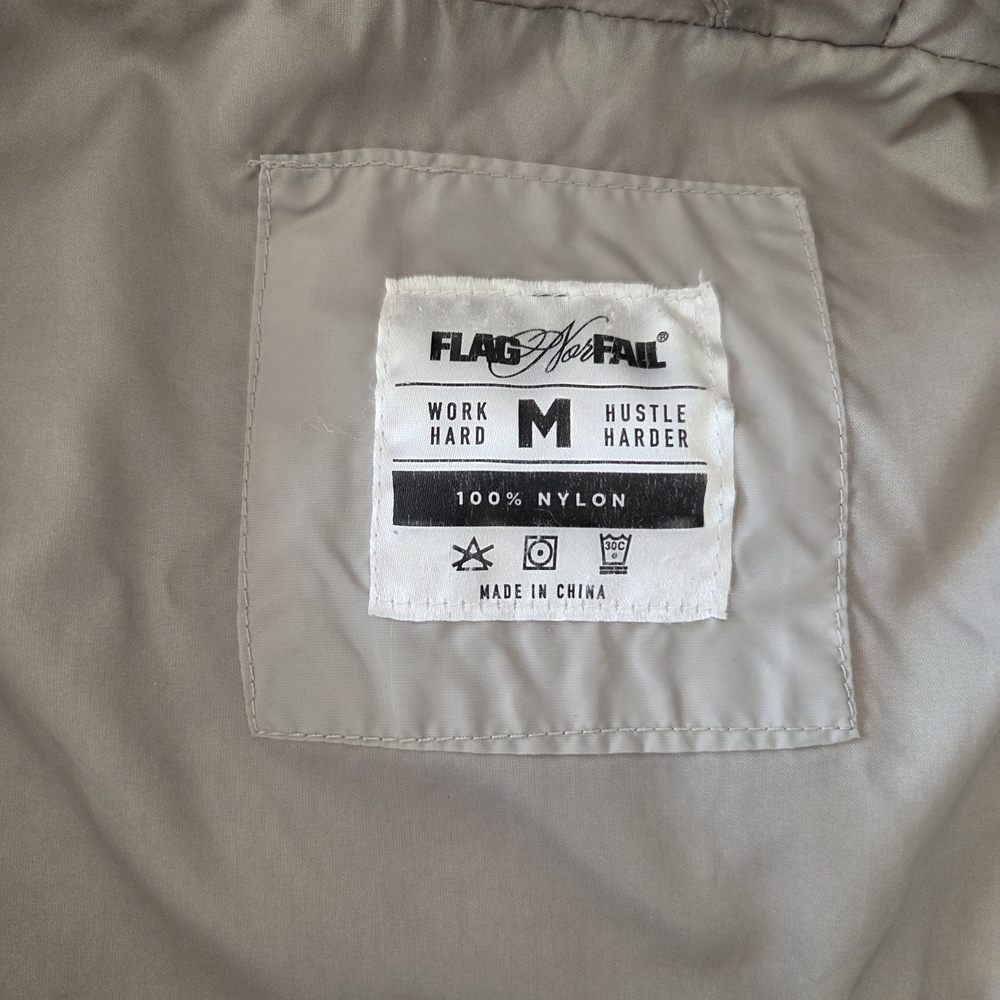 Flag Nor Fail Women's Quilted Puffer Jacket - White and Gray - Picture 7 of 7